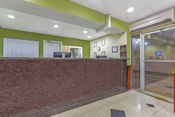 Travelodge By Wyndham Suites Virginia Beach Oceanfront,Northeast Virginia Beach>>Norfolk - Virginia Beach,2 star