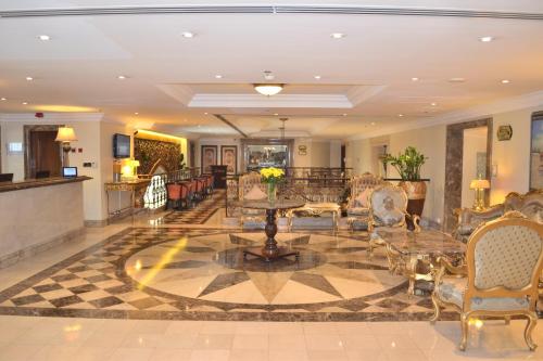 sheraton khalidiya hotel