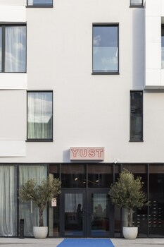 yust liege