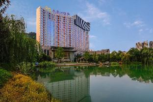 gloria grand hotel