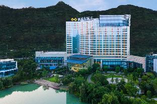 gloria grand hotel