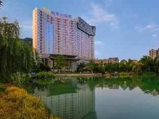 gloria grand hotel