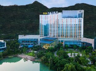 gloria grand hotel