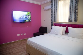 macoba luxury apartments