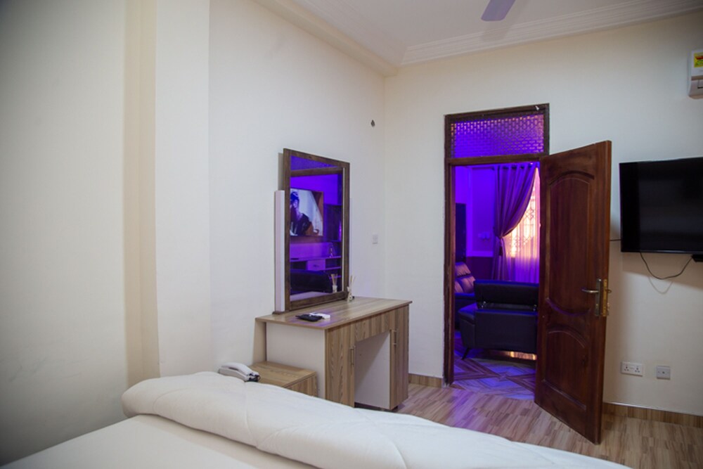 macoba luxury apartments