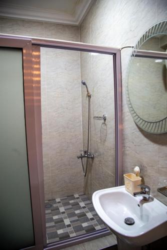 macoba luxury apartments