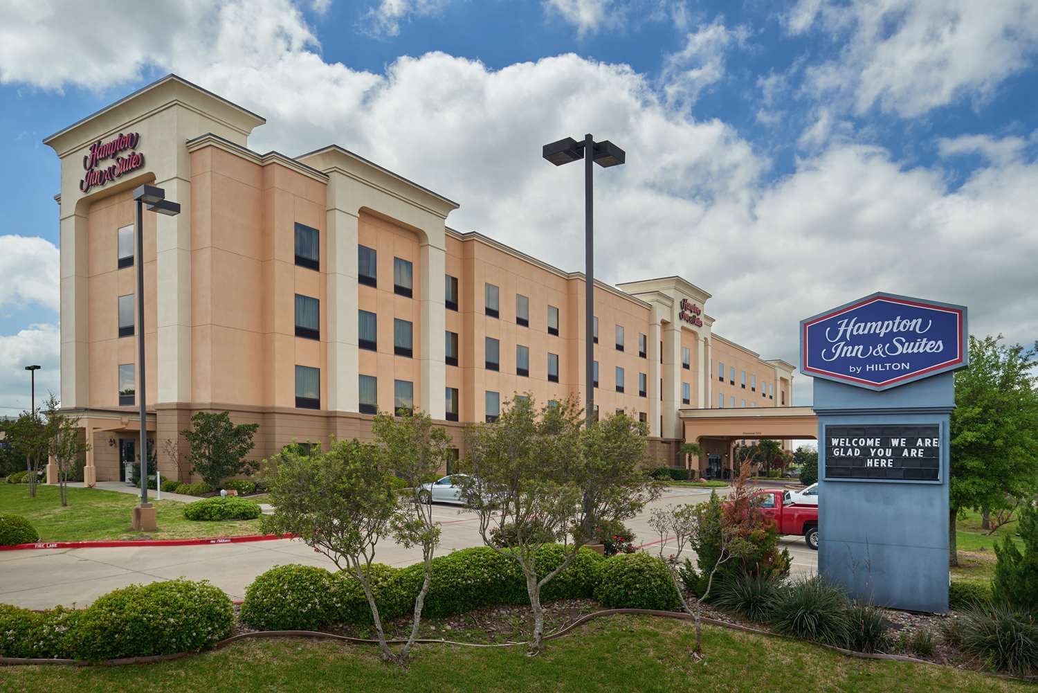 hampton inn and suites waco south