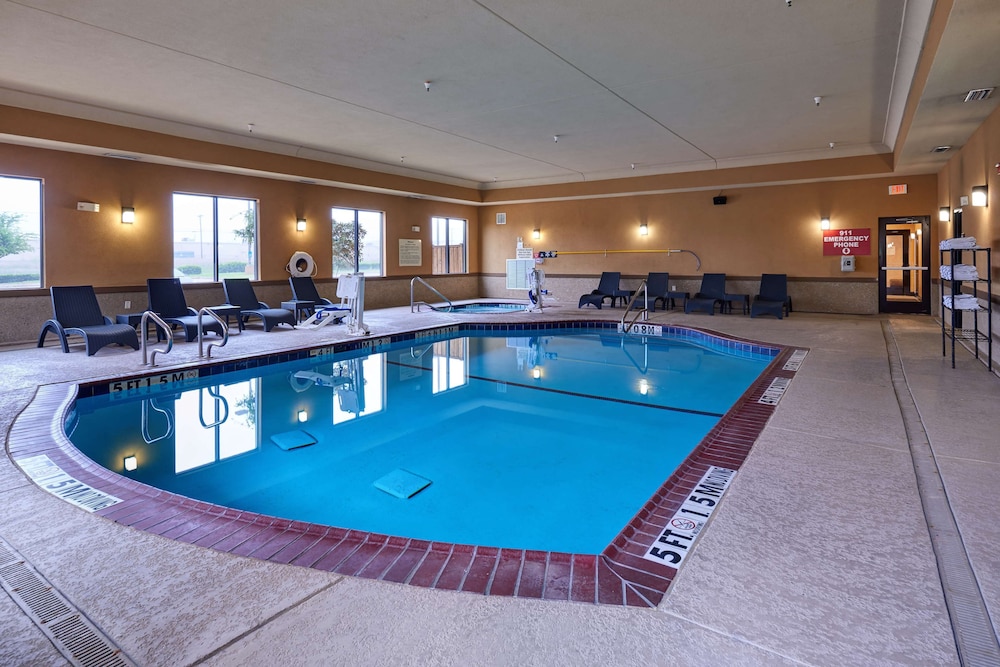hampton inn and suites waco south