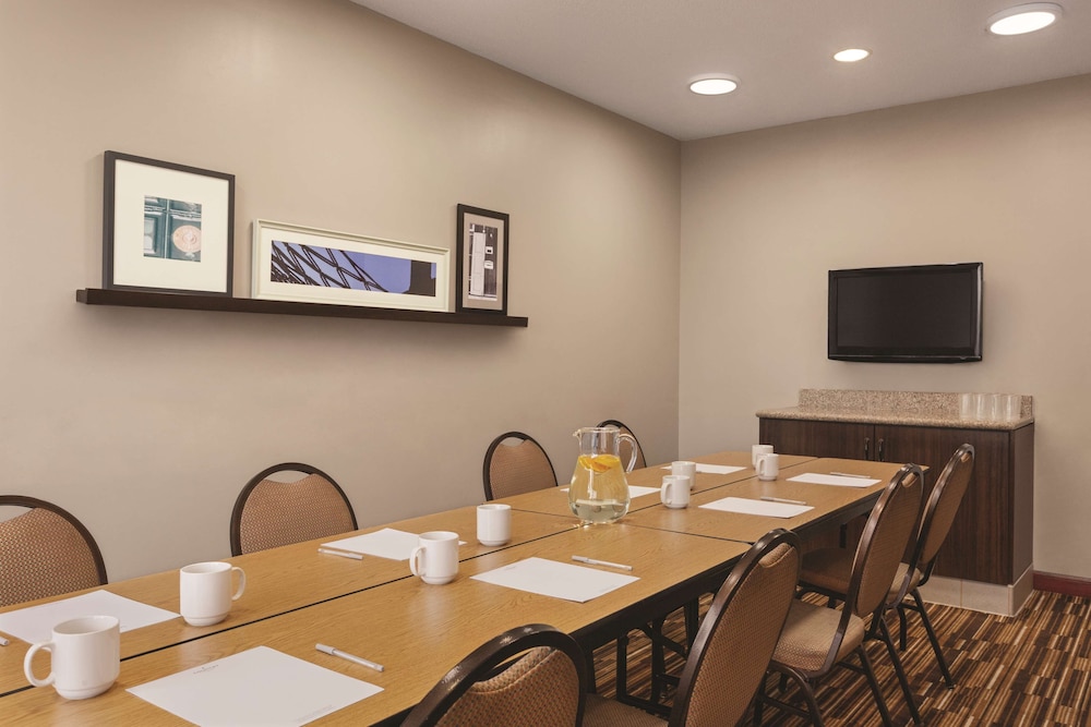 country inn and suites by radisson willmar mn