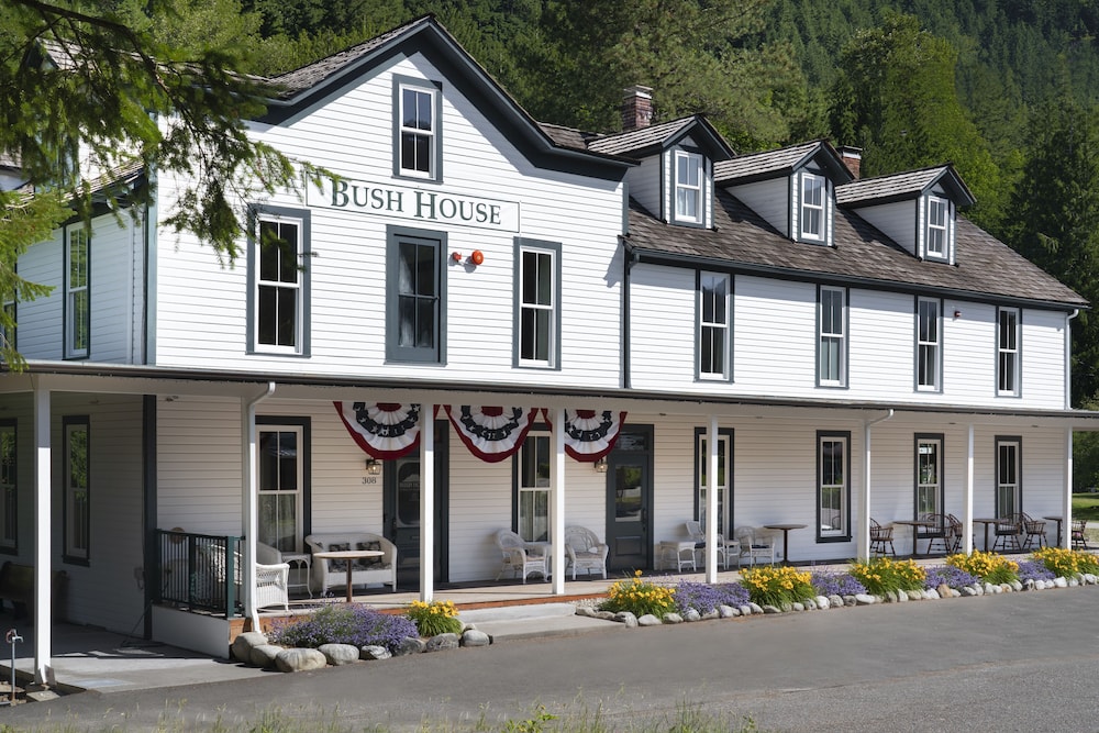 bush house inn