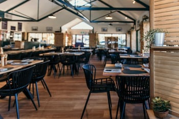 oasis motor inn blackall