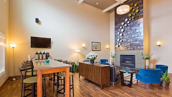 Best Western Plus Menomonie Inn & Suites,Dunn County>>Dunn,3 star