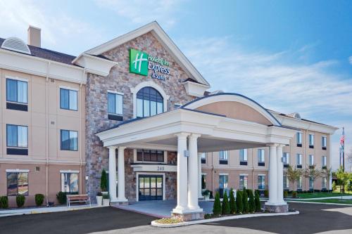 holiday inn express and suites warminster horsham by ihg
