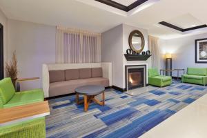 holiday inn express and suites warminster horsham by ihg