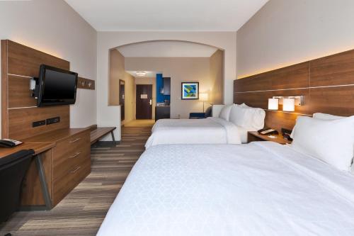 holiday inn express and suites warminster horsham by ihg