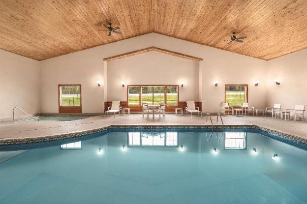 country inn and suites by radisson detroit lakes mn
