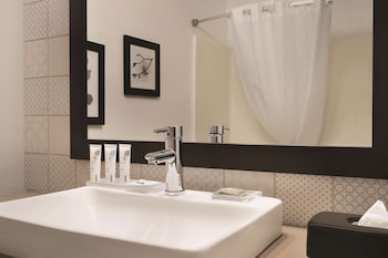 country inn and suites by radisson detroit lakes mn