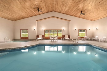 country inn and suites by radisson detroit lakes mn