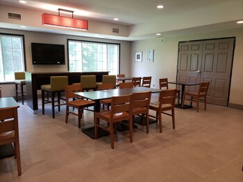 country inn and suites by radisson detroit lakes mn