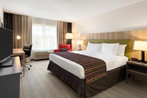 country inn and suites by radisson chippewa falls wi