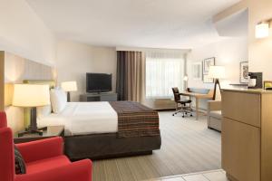 country inn and suites by radisson chippewa falls wi