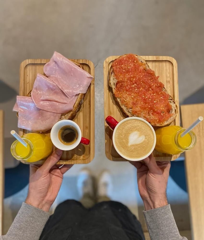 clink rooms and flats