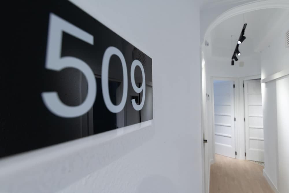 clink rooms and flats