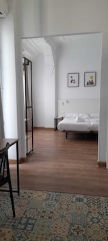 clink rooms and flats