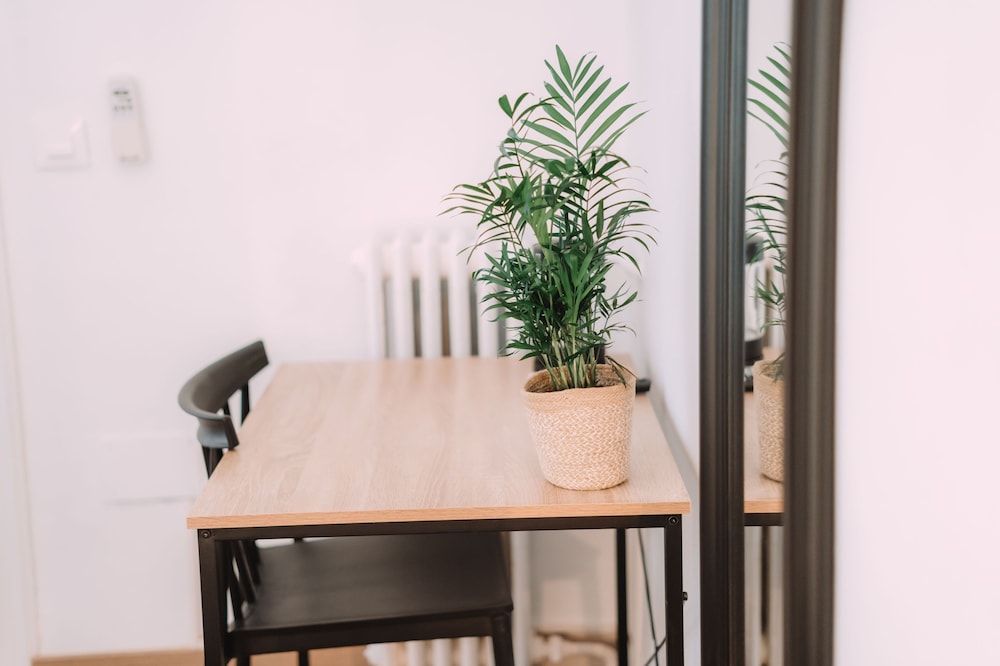 clink rooms and flats