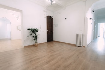 clink rooms and flats