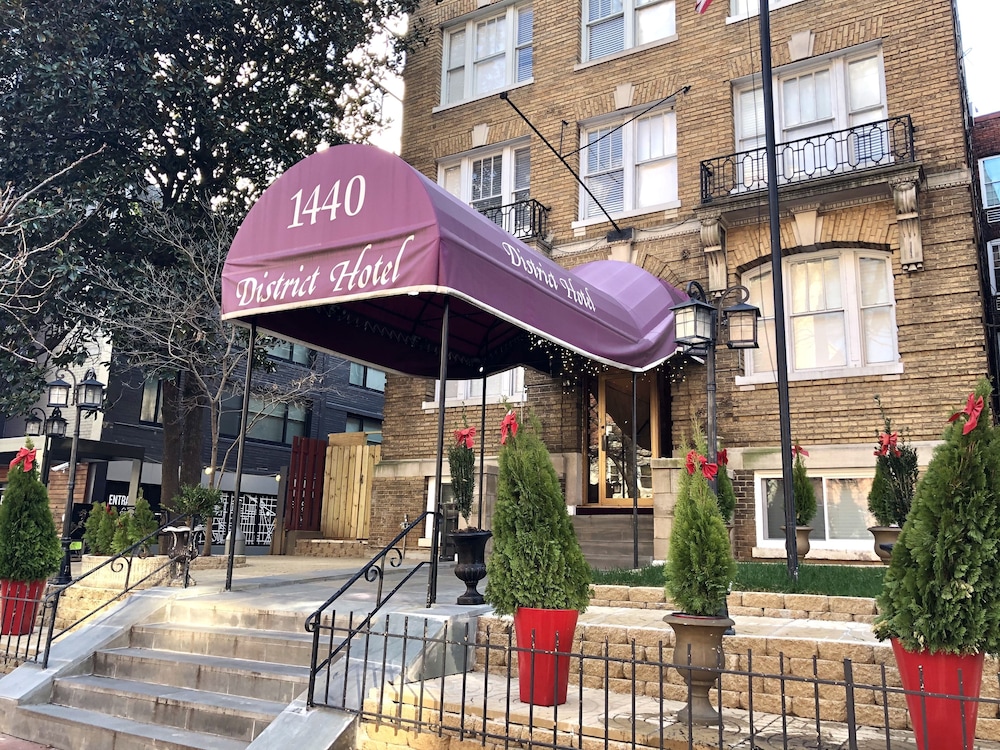 district hotel