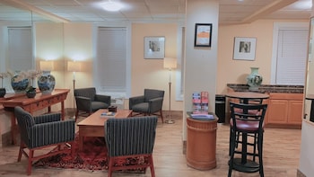 district hotel