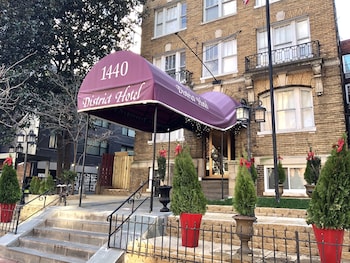 district hotel
