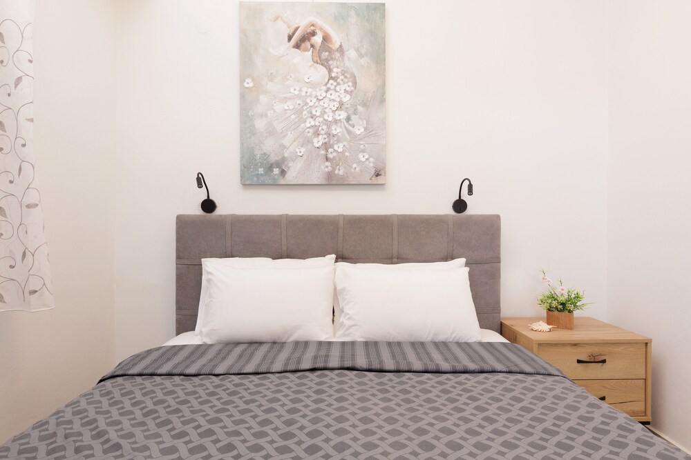 salt and sun apartments by konnect kaminaki beach