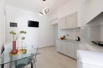 salt and sun apartments by konnect kaminaki beach