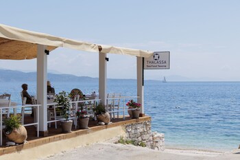 salt and sun apartments by konnect kaminaki beach