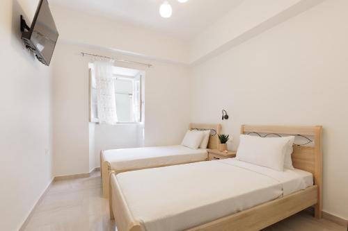 salt and sun apartments by konnect kaminaki beach