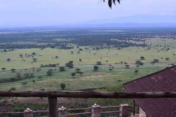 rift valley game lodge