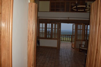 Rift Valley Game Lodge,Western Region>>Rubirizi,3 star