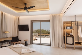calma suites mykonos