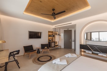 calma suites mykonos