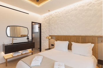 calma suites mykonos