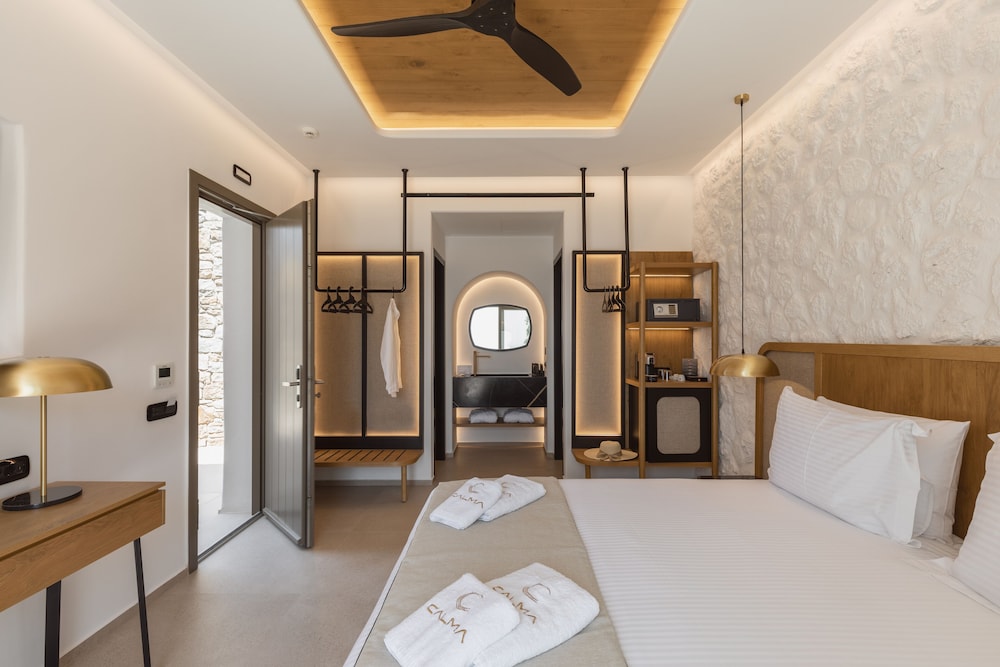 calma suites mykonos