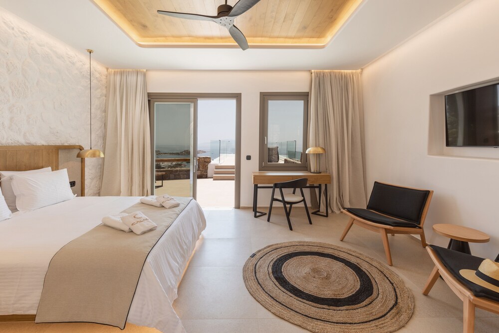 calma suites mykonos