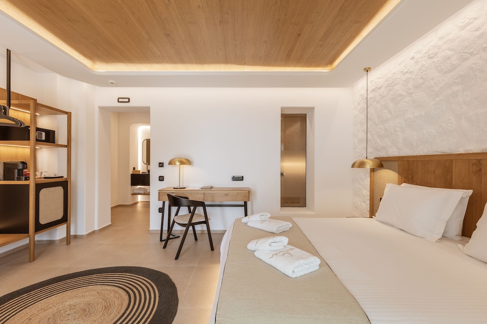 calma suites mykonos