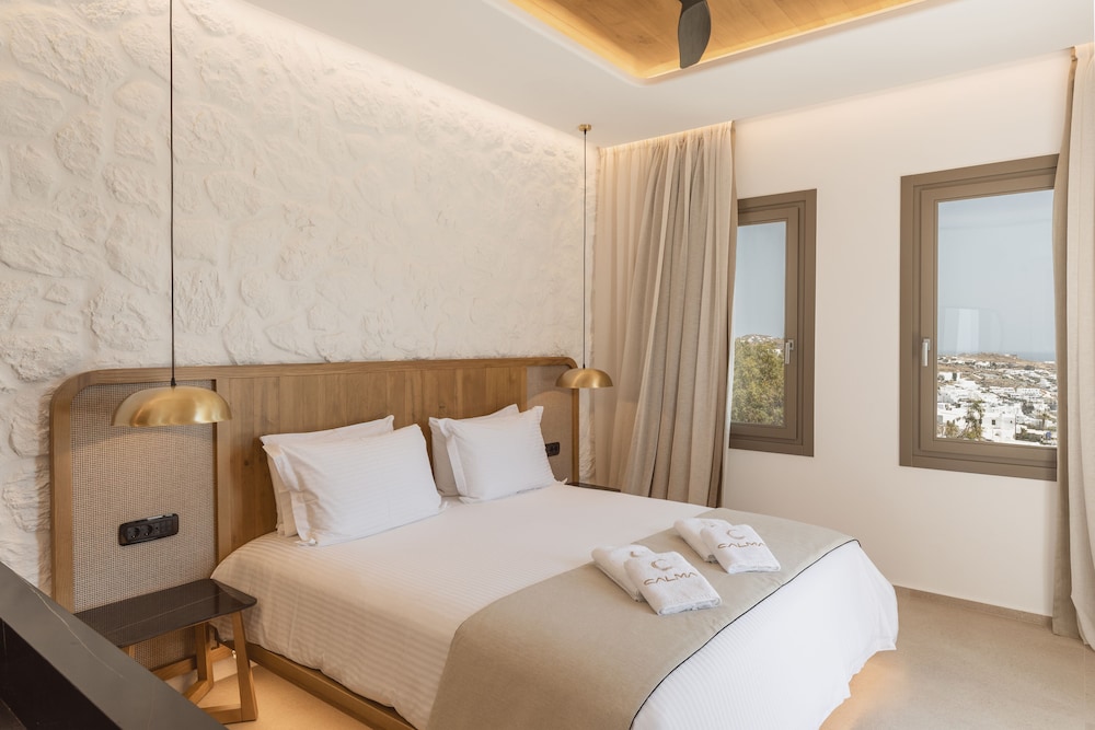 calma suites mykonos