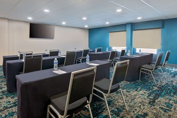 hampton inn salisbury