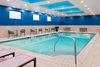 hampton inn salisbury