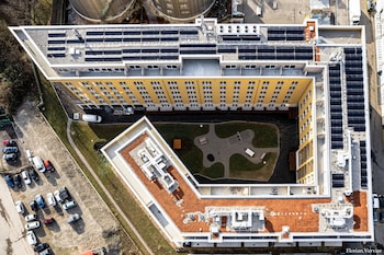 los lorentes residences