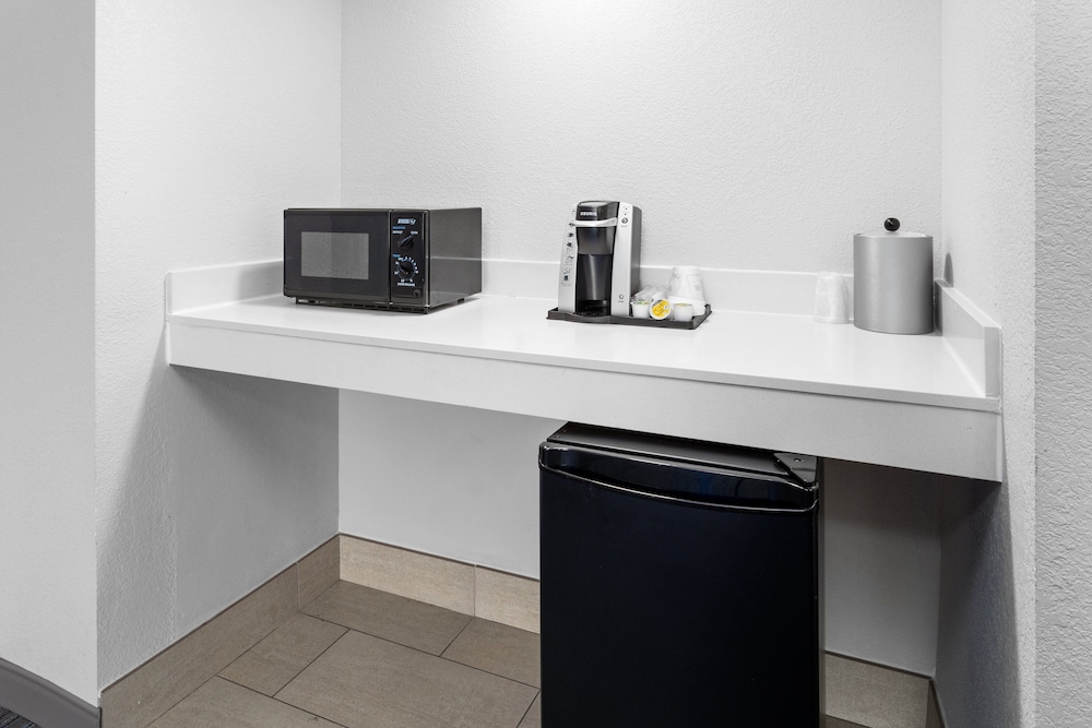 holiday inn express new albany louisville nw by ihg